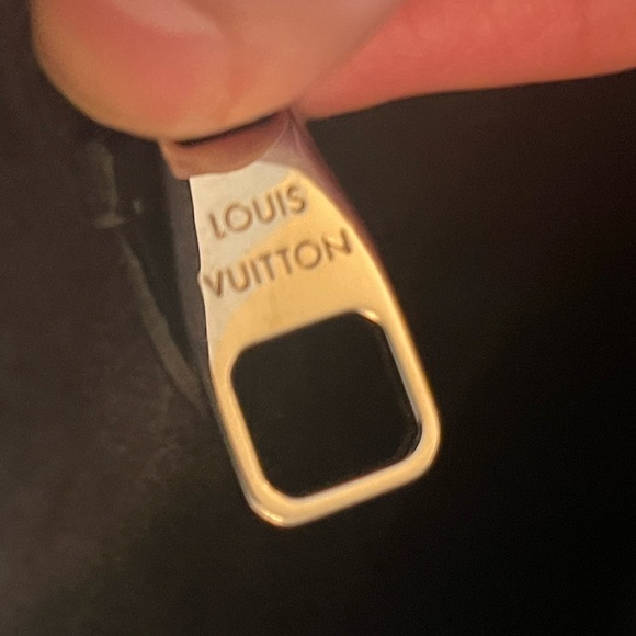 Louis Vuitton new bag , LV Alfa Messenger, good size Medium bag - Picture 11 of 16